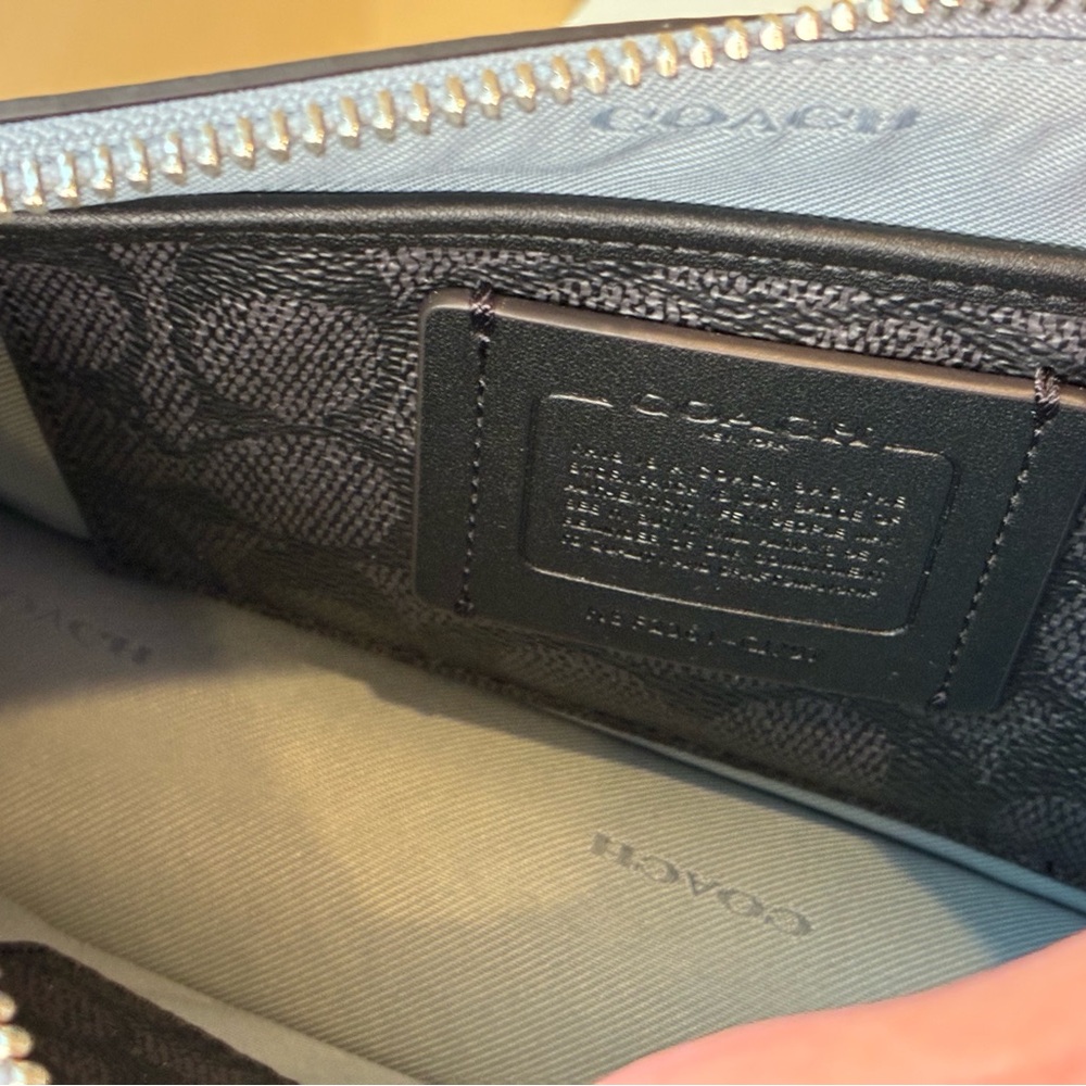 Coach Pouch Bag Sky Blue Leather - Picture 9 of 9